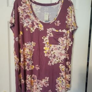 Maurices NWT Dolman floral pocket tee plus